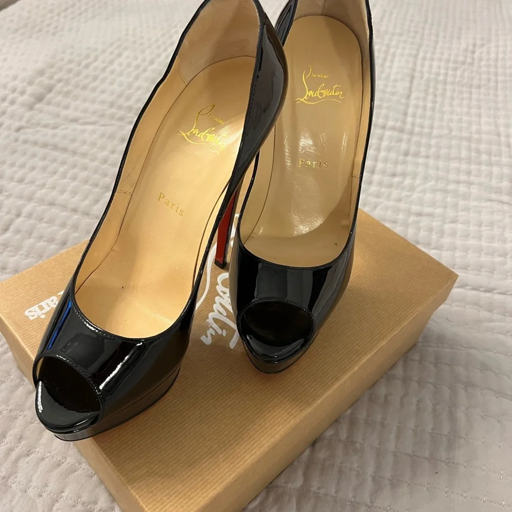 Christian Louboutin shoes - Picture 2 of 5